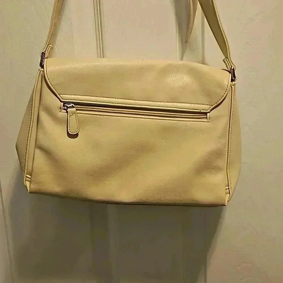 Liz Clarborne Pocketbook - Picture 3 of 12